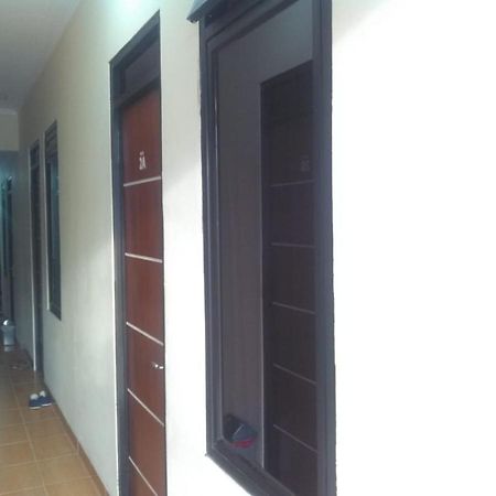 Hotel Danyshom Cikarang Zewnętrze zdjęcie